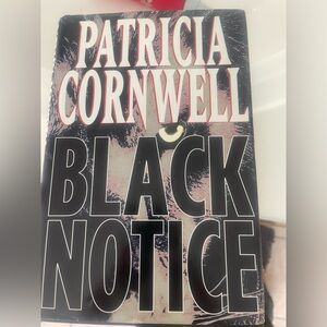 Patricia Cornwell “Black Notice”